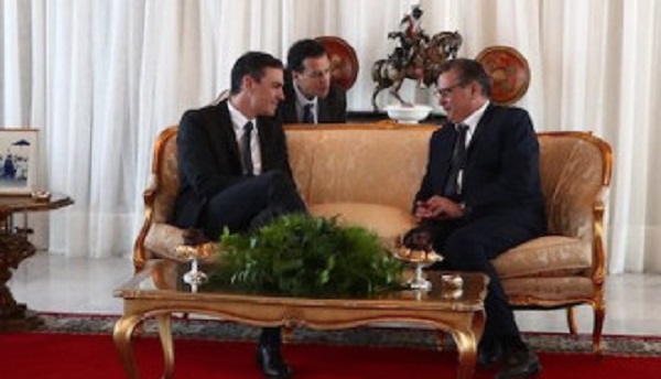 عزيز أخنوش يجري مباحثات مع رئيس الحكومة الإسبانية